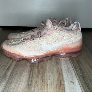 Nike Air VaporMax 2023 Flyknit Shoe Oatmeal Pearl Pink Sneaker Shoes Womens Sz 7